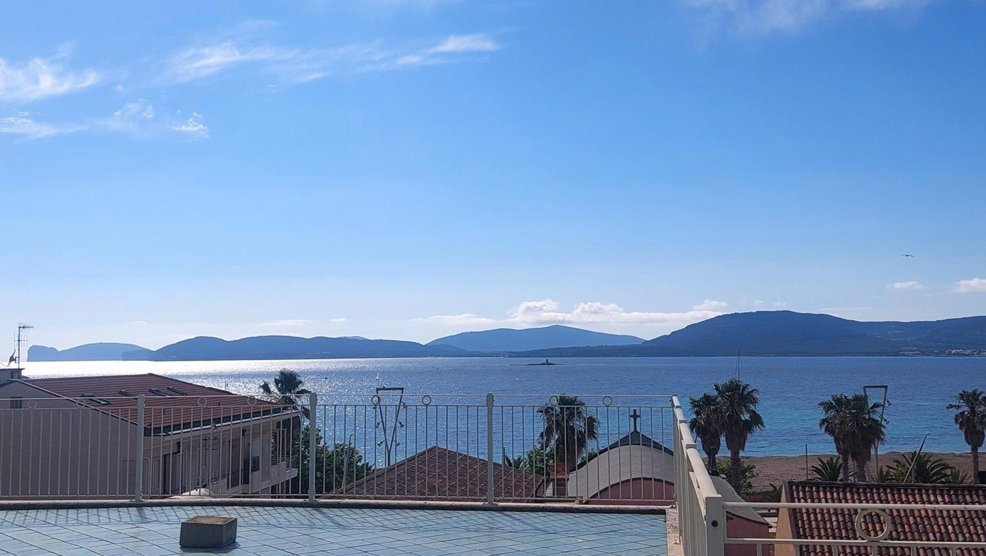 Lovealghero Stanze In Attico Vista Mare Exterior foto