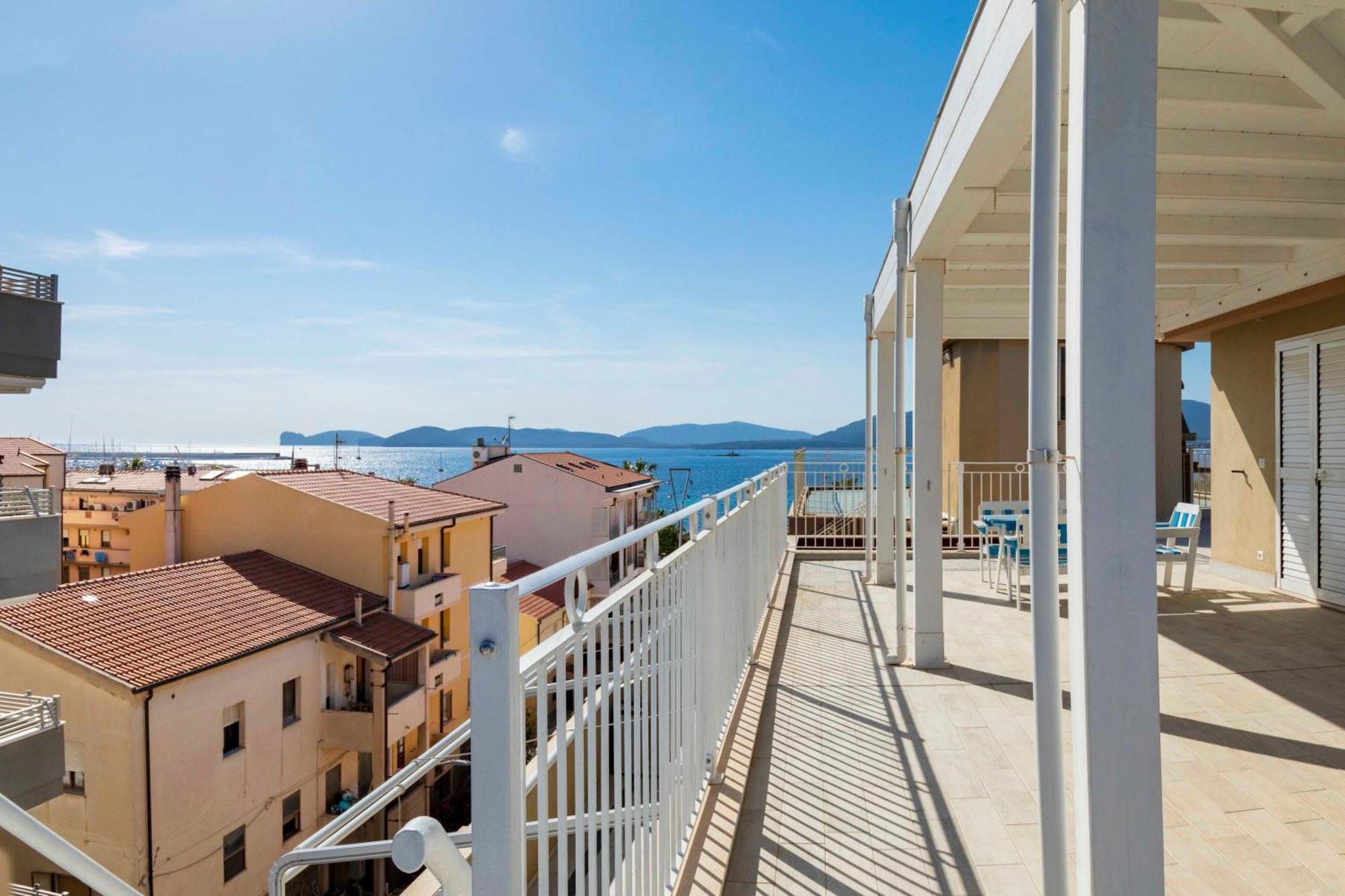 Lovealghero Stanze In Attico Vista Mare Exterior foto